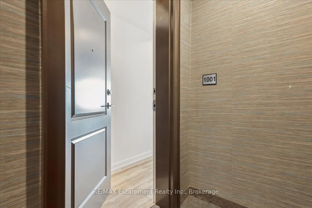 450 Dundas Street E #1001