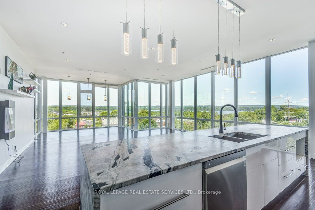 50 Murray Street W, #401