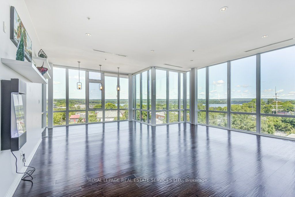 50 Murray Street W, #401