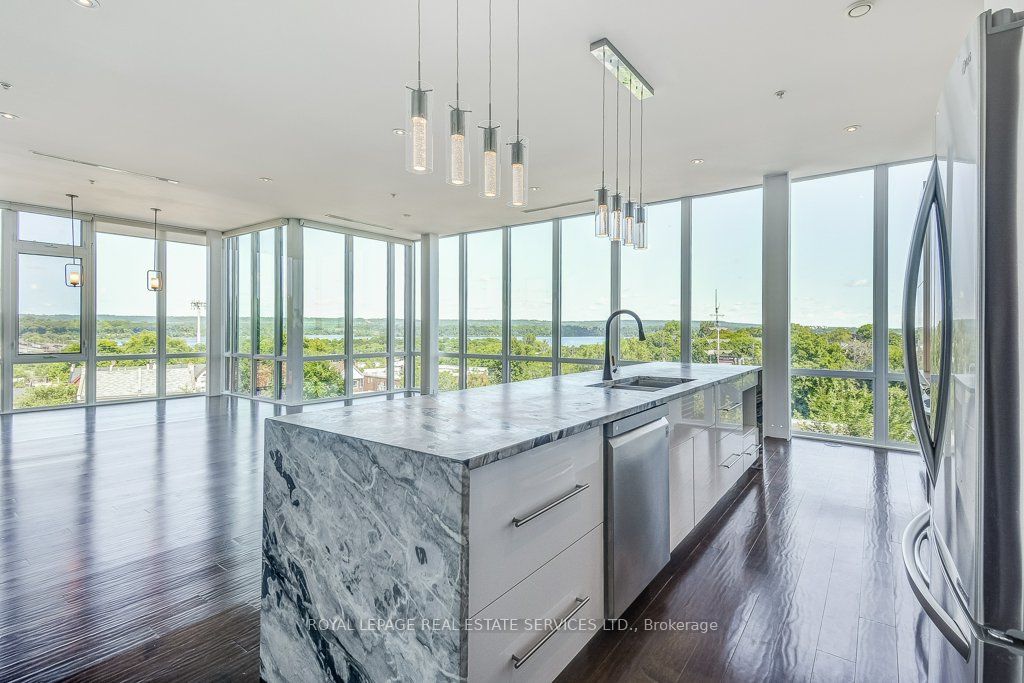 50 Murray Street W, #401