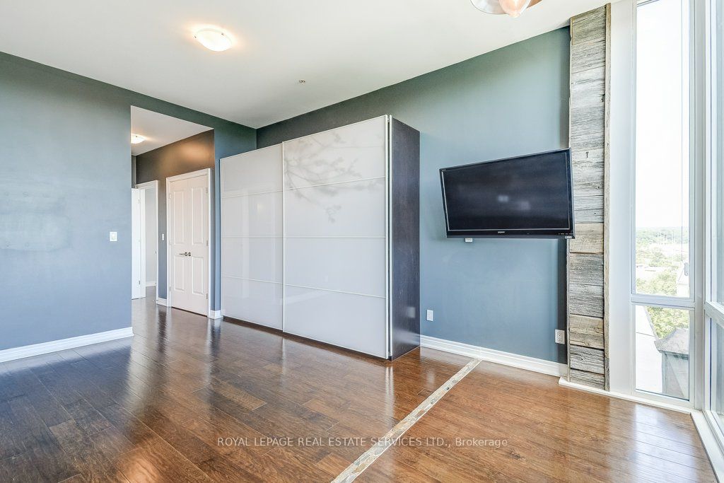 50 Murray Street W, #401