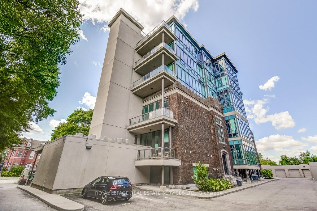 50 Murray Street W, #401