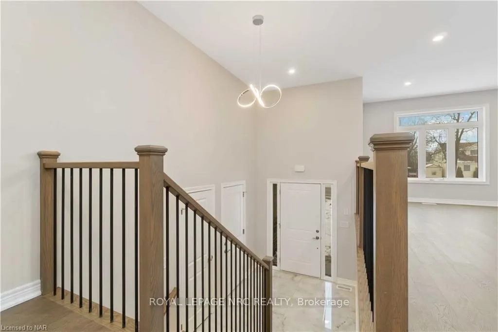 735 DOMINION Road