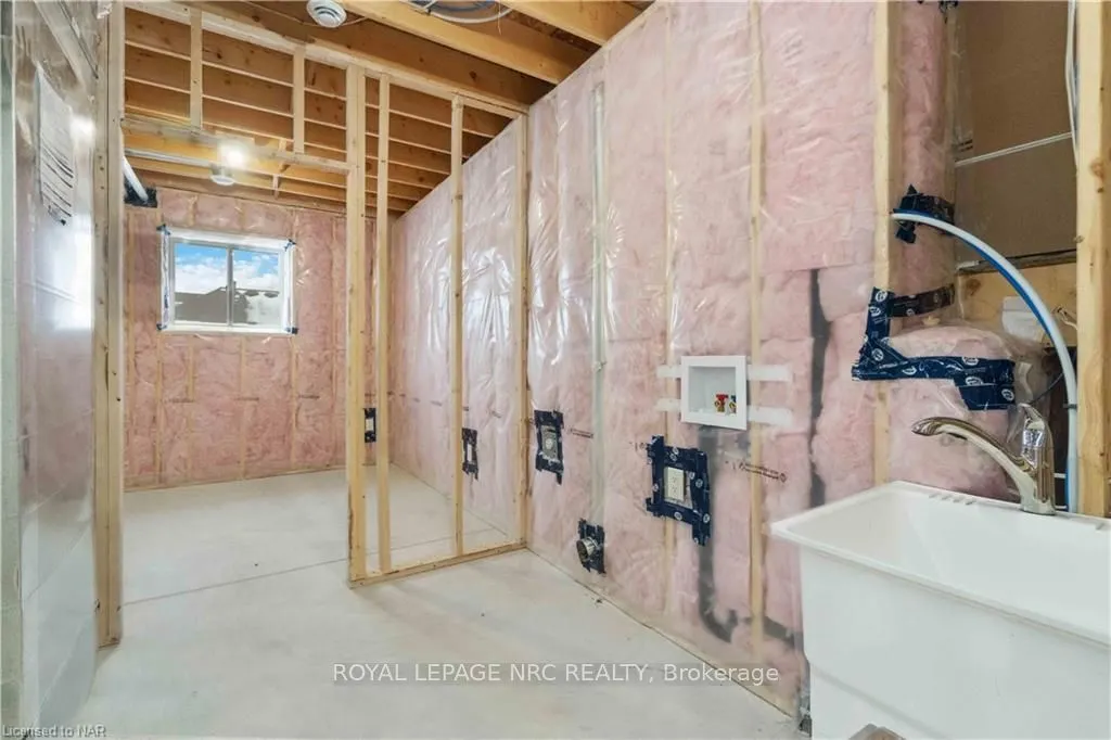 735 DOMINION Road