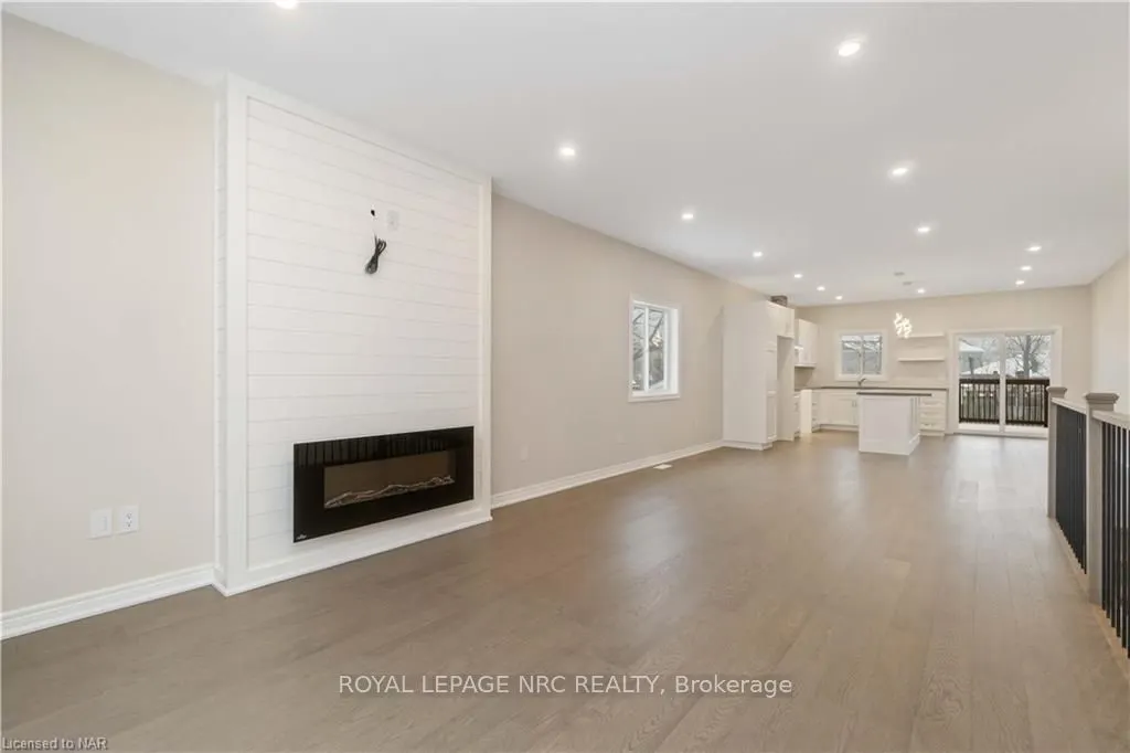 735 DOMINION Road
