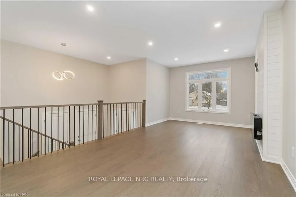 735 DOMINION Road