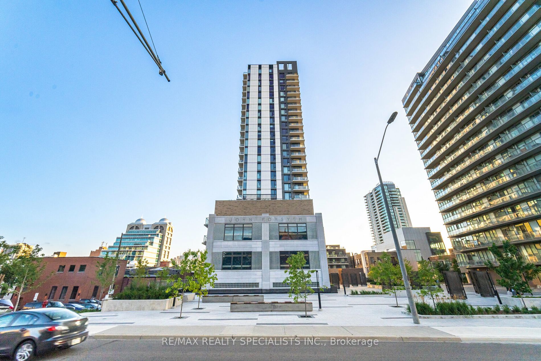 55 DUKE Street W #216