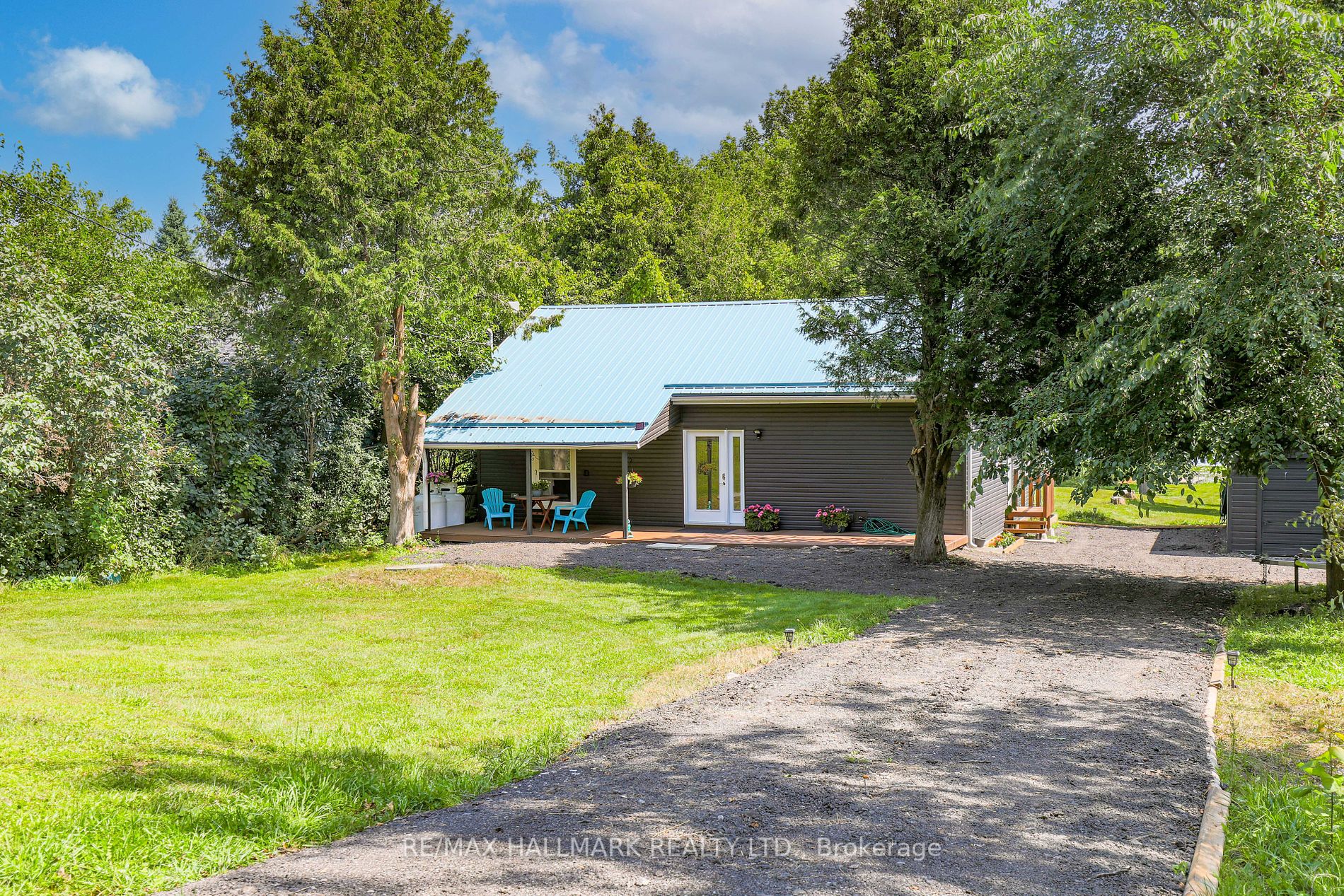 21 Shirley Anne Drive S