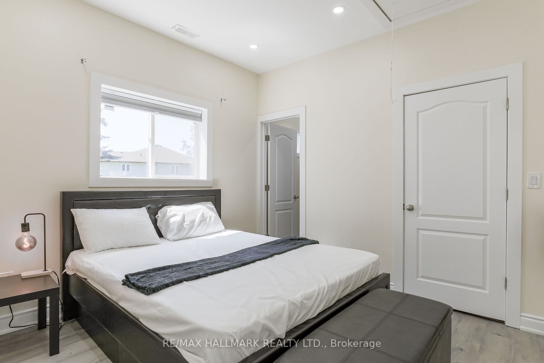 21 Shirley Anne Drive S