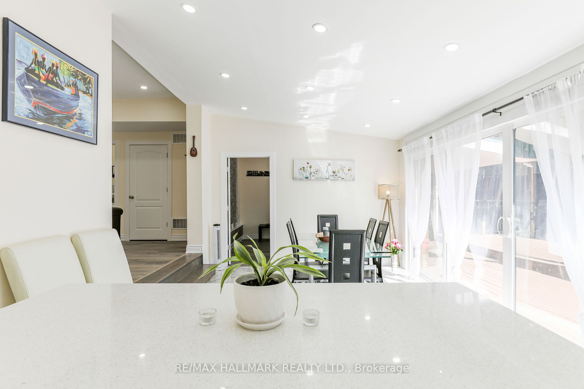 21 Shirley Anne Drive S
