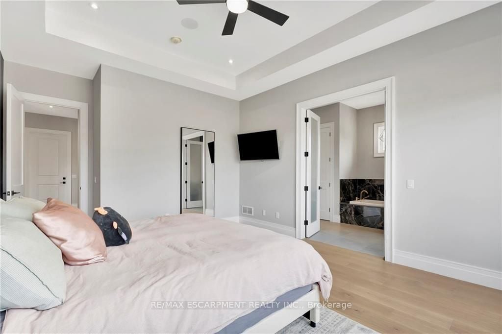 3 Clover Lane