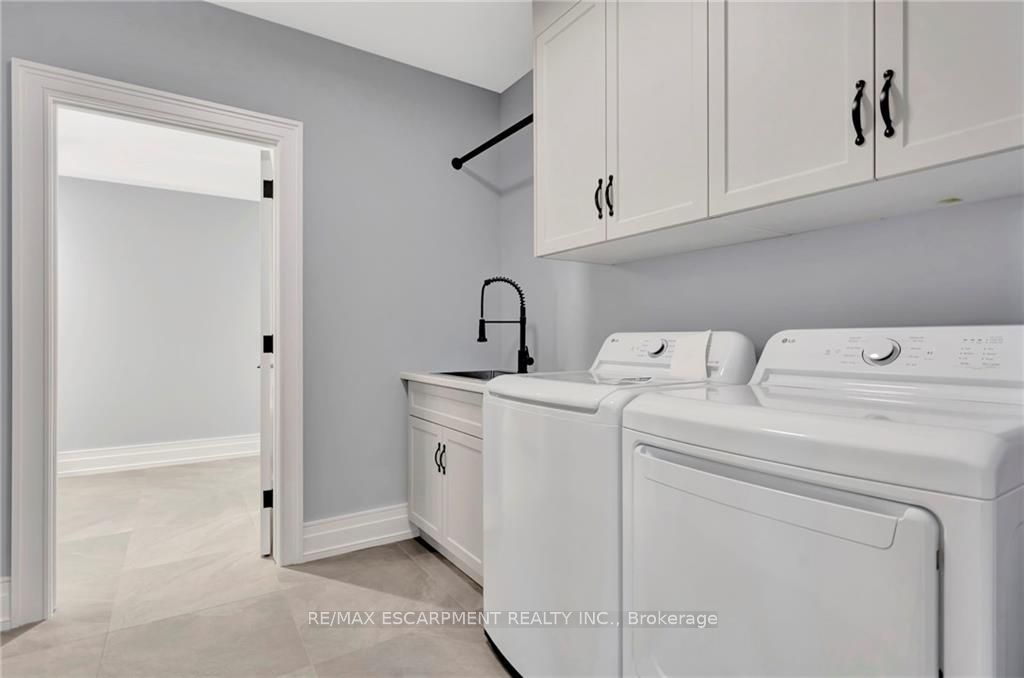 3 Clover Lane