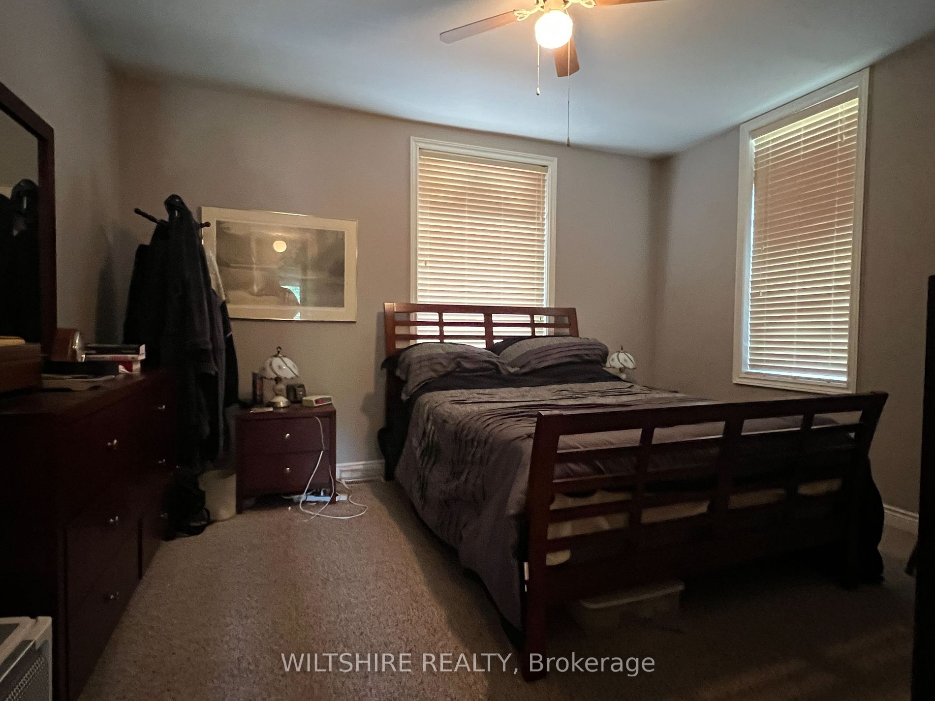 407 Main Street E