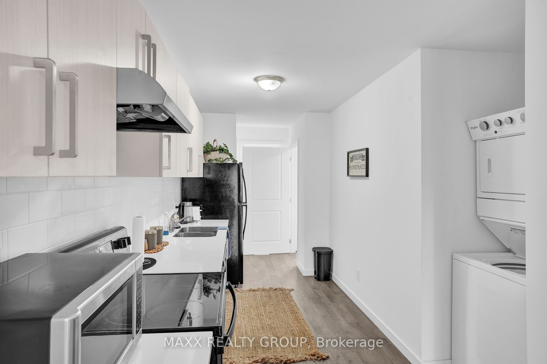 352 Alberta Street