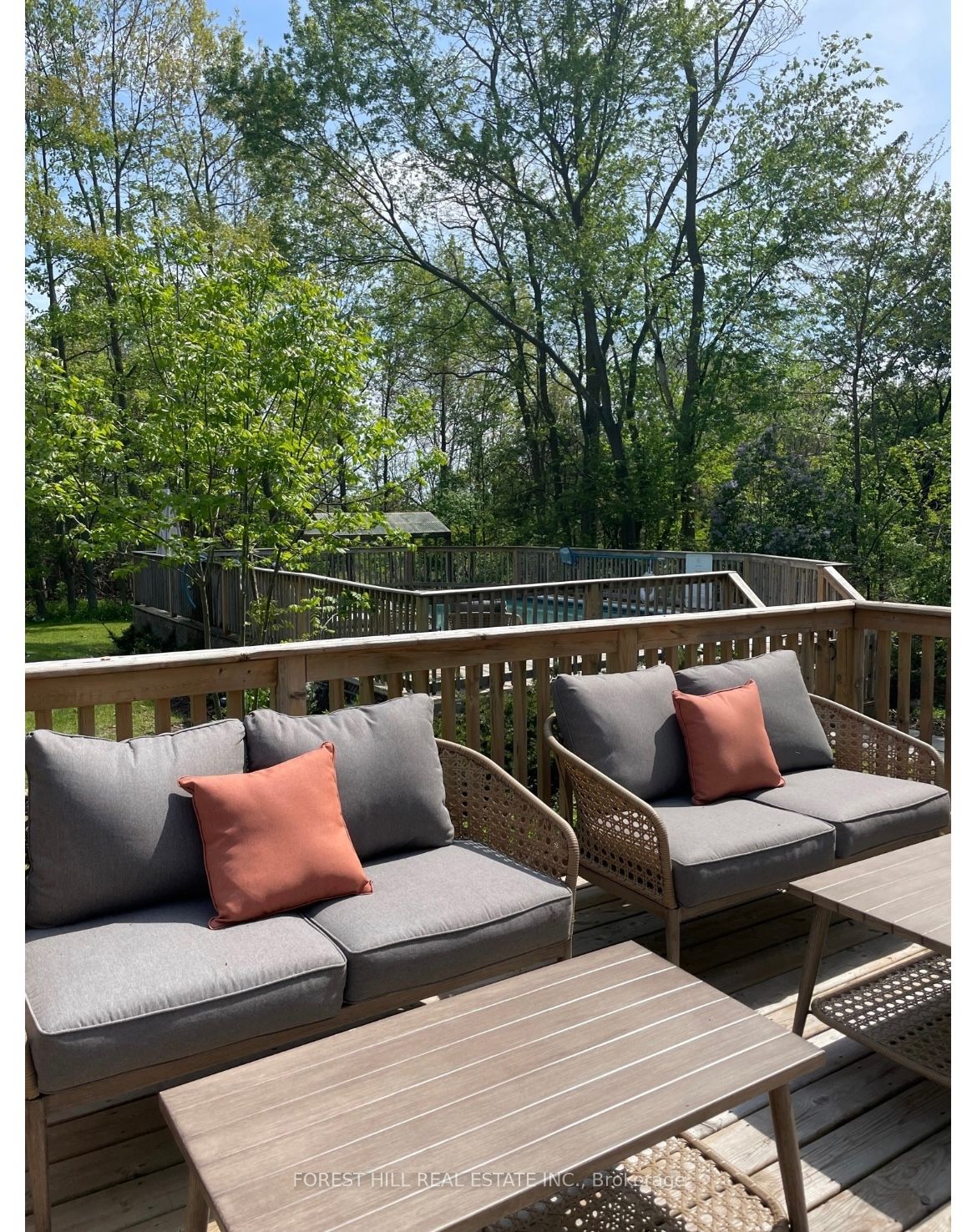 13435 Loyalist Parkway