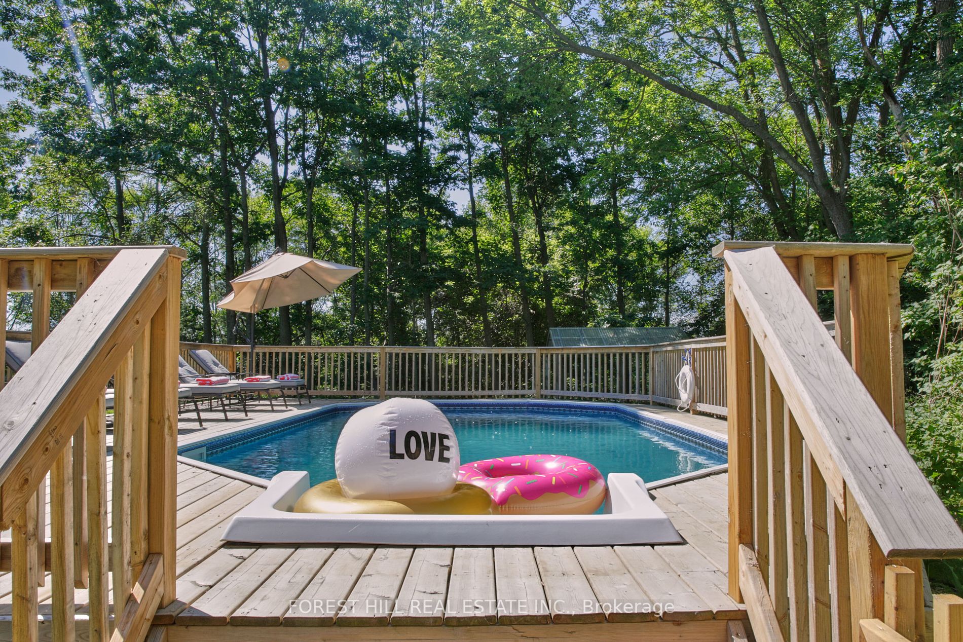 13435 Loyalist Parkway