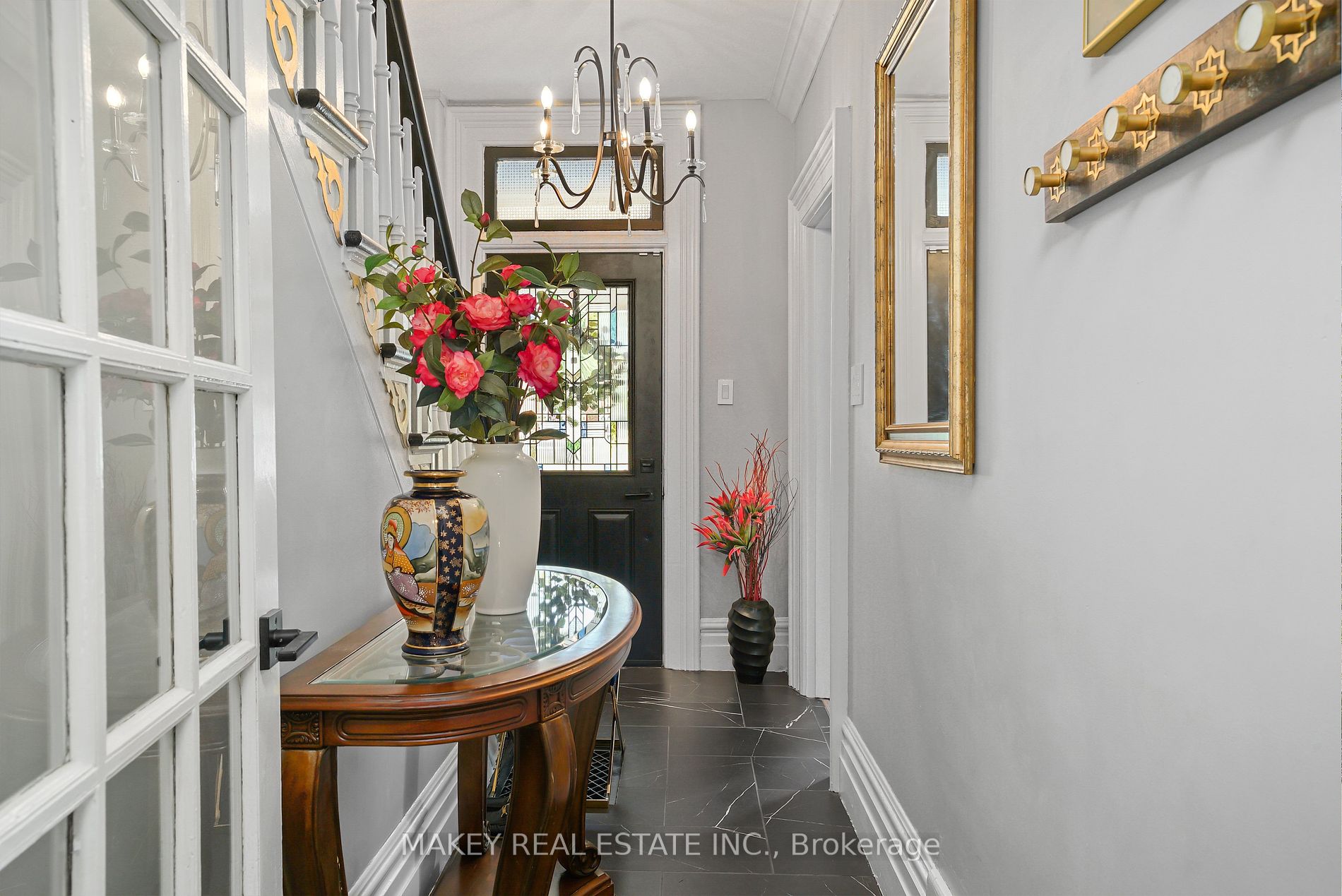 32 Chisholm Street