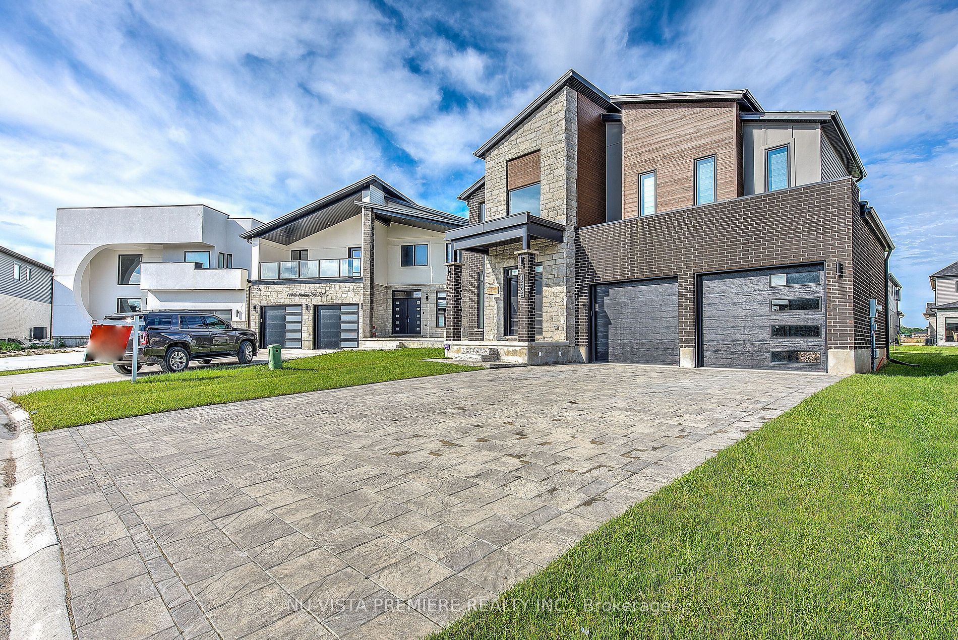 1464 Medway Park Drive