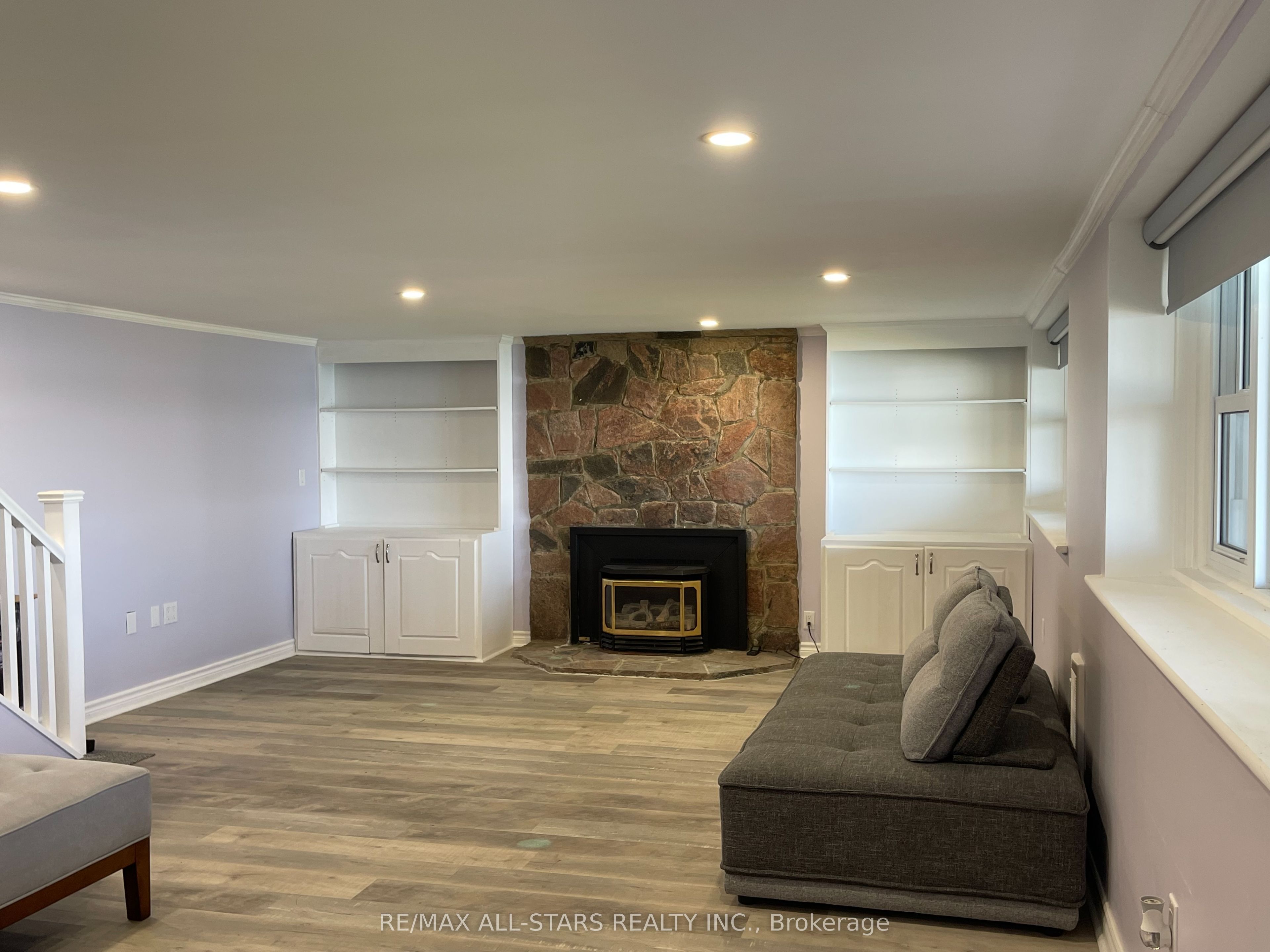 832 Cedar Glen Road