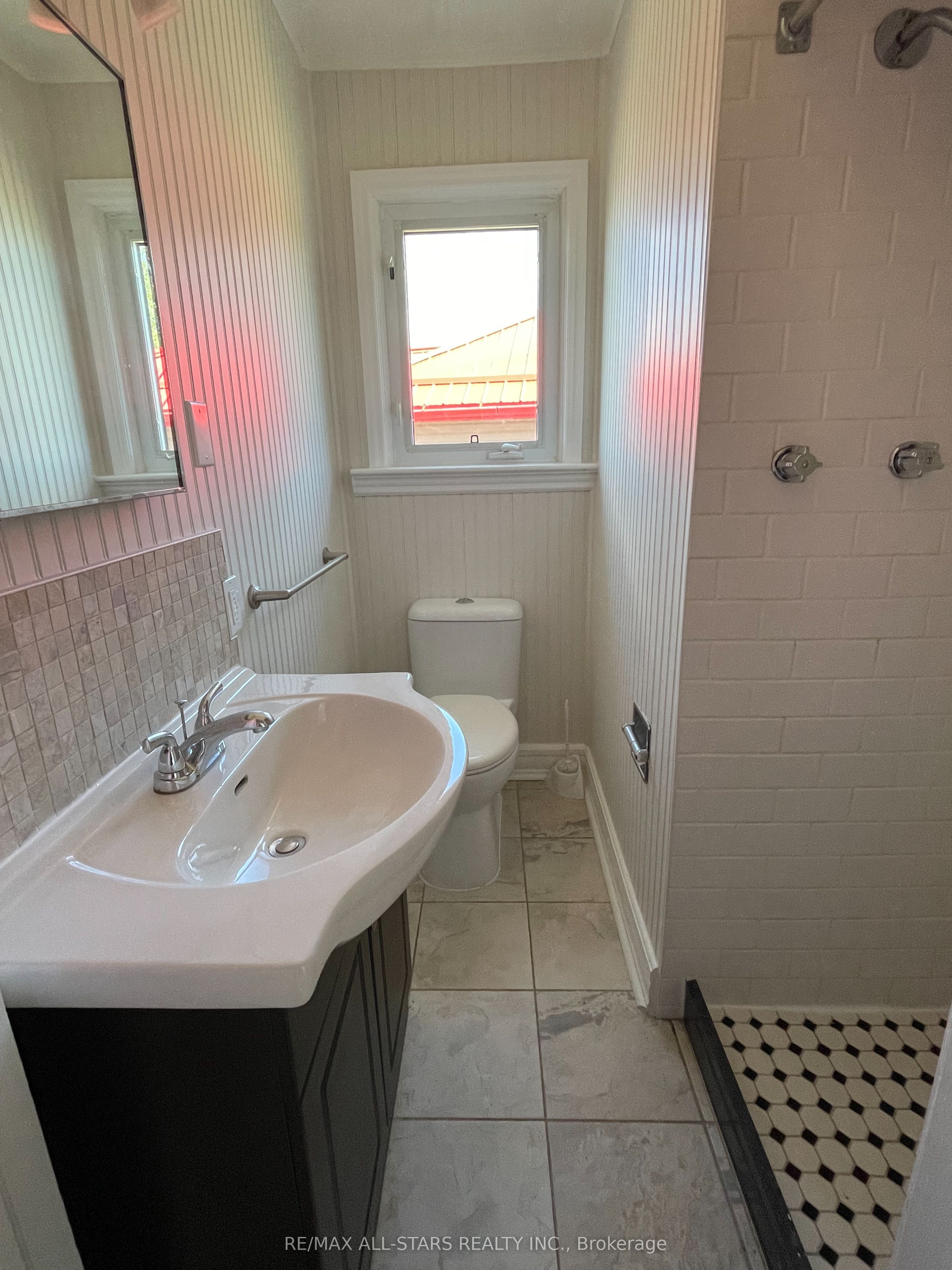 832 Cedar Glen Road