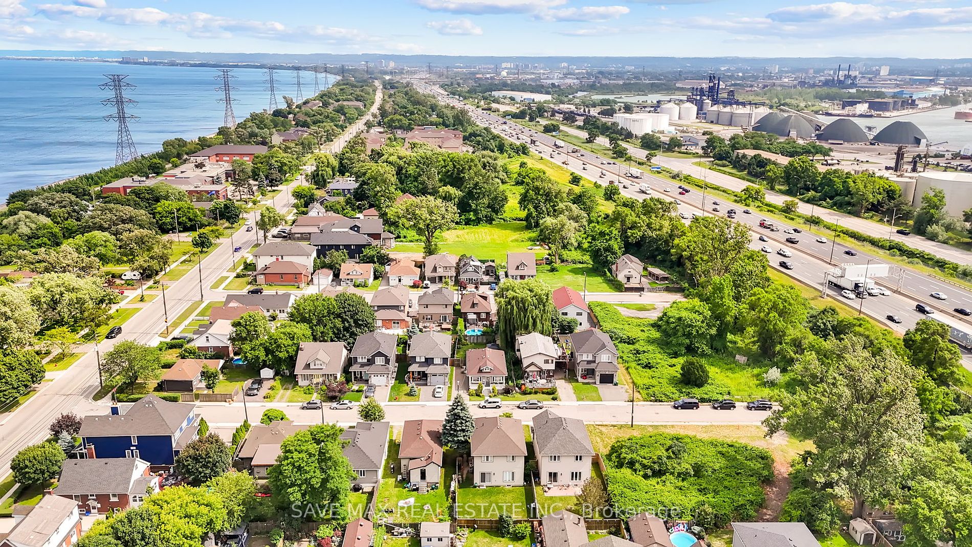 17 Lagoon Avenue