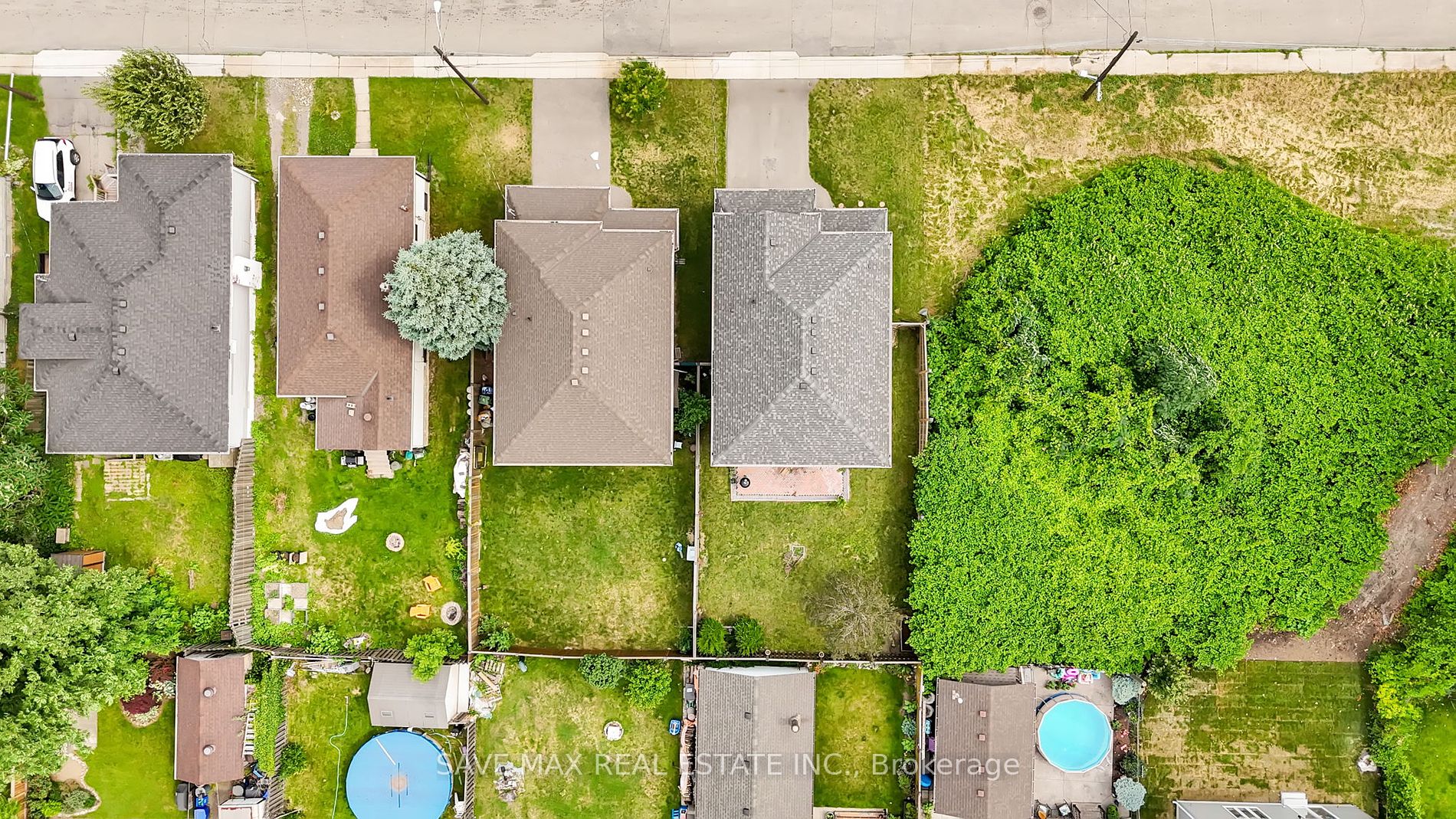 17 Lagoon Avenue