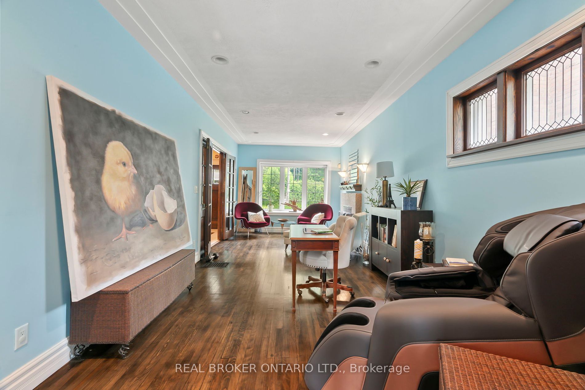 457 2nd Avenue W