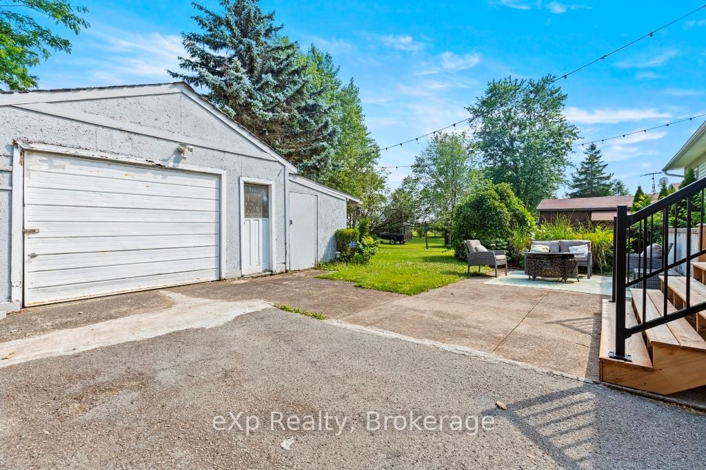 1329 Niagara Stone Road