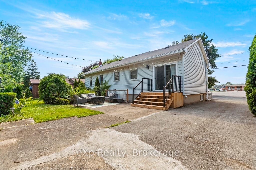 1329 Niagara Stone Road