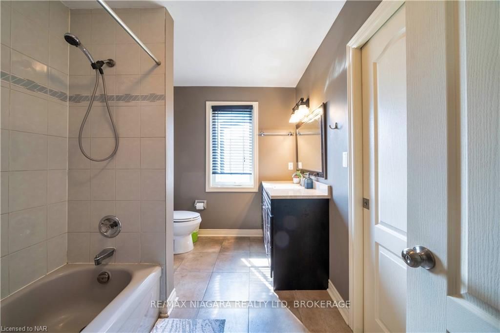 3829 Northwood Drive