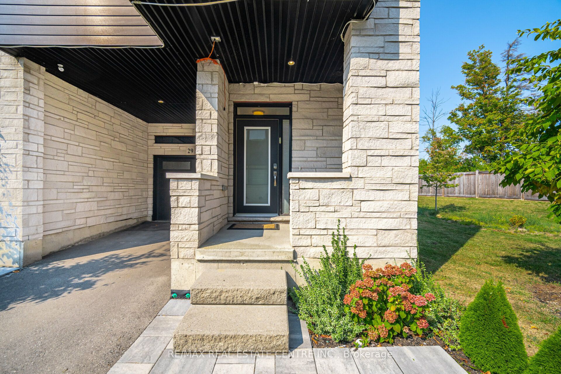 35 Midhurst Heights, #29