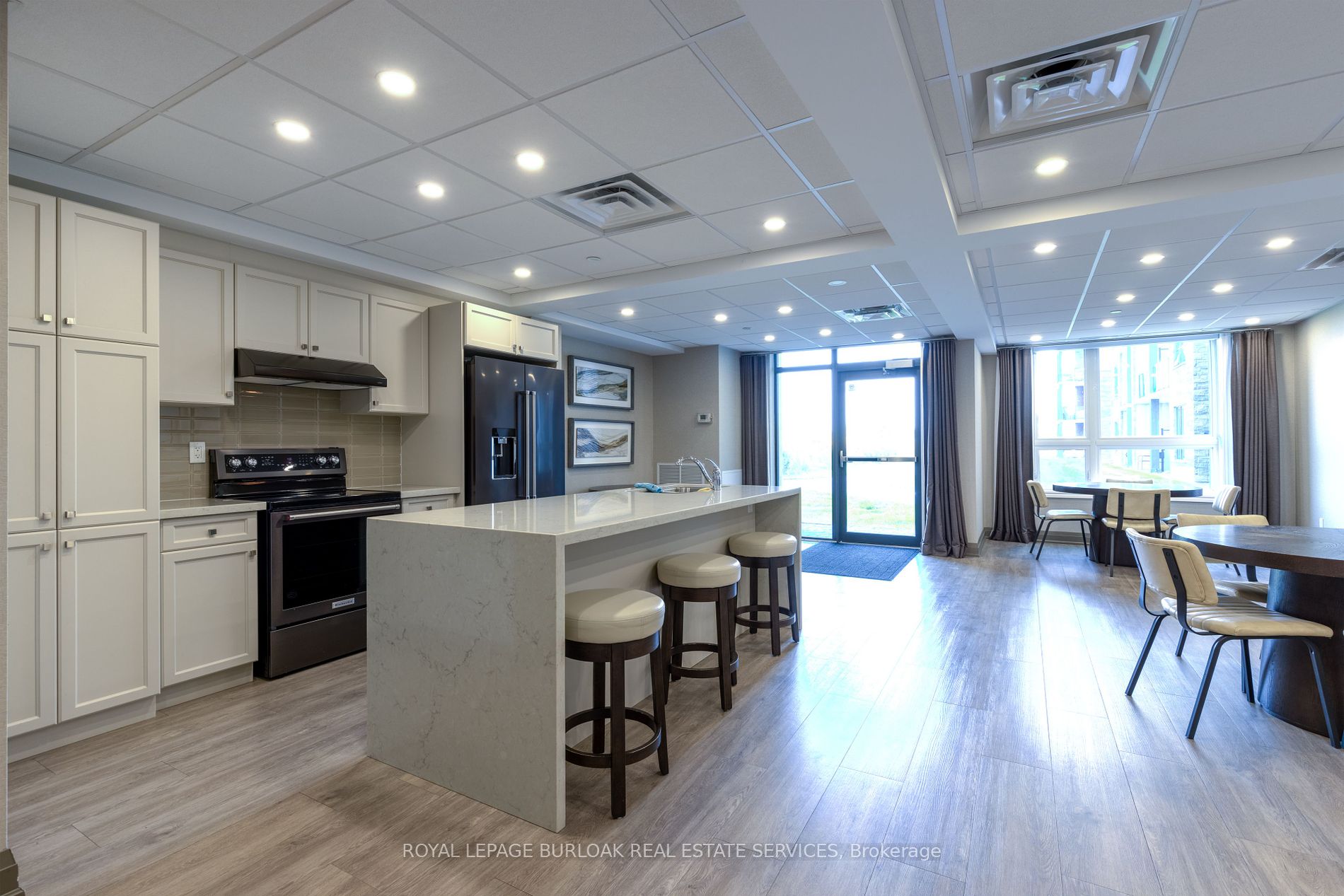 101 Shoreview Place #133