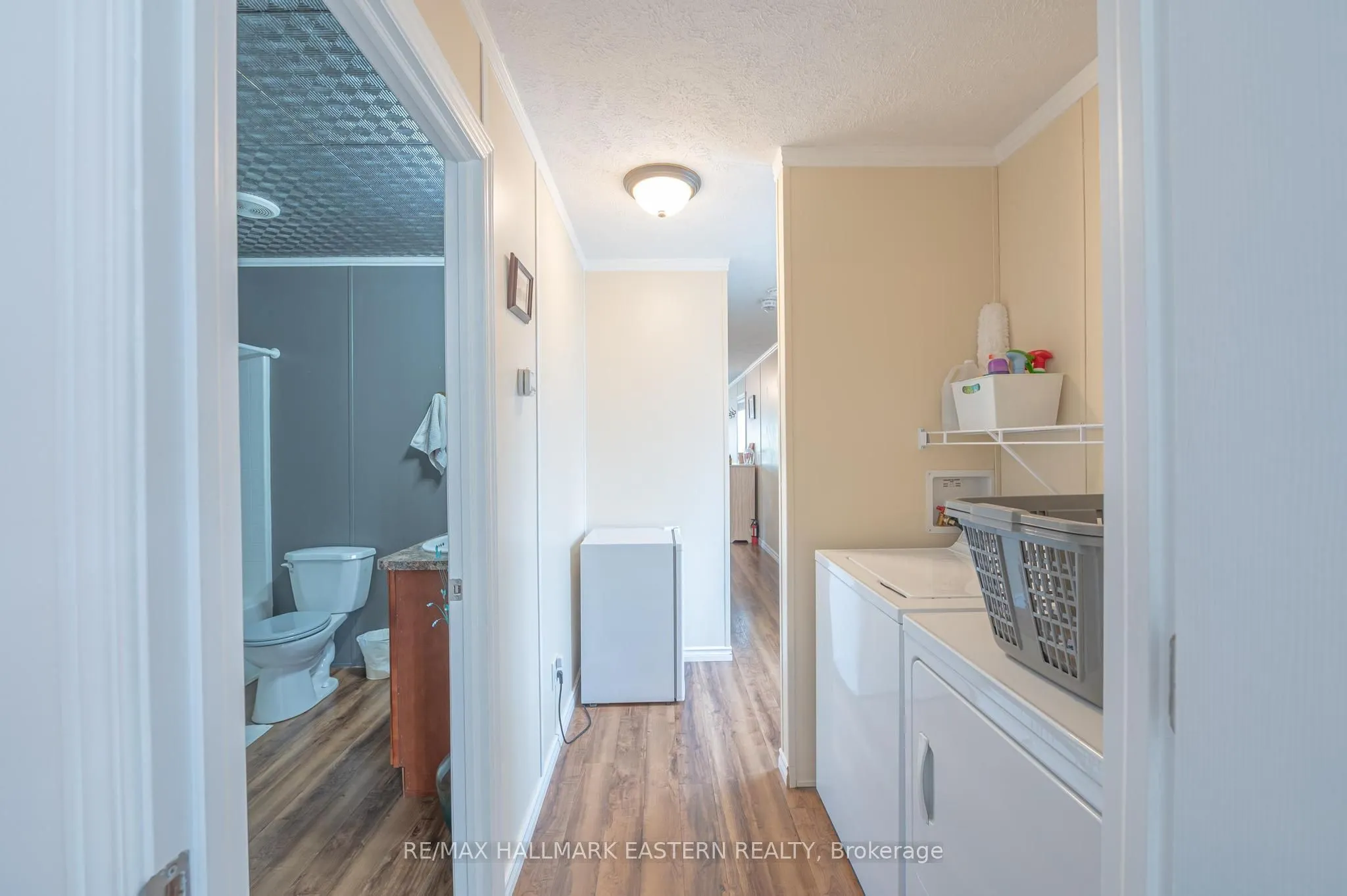 6 Hillview Drive