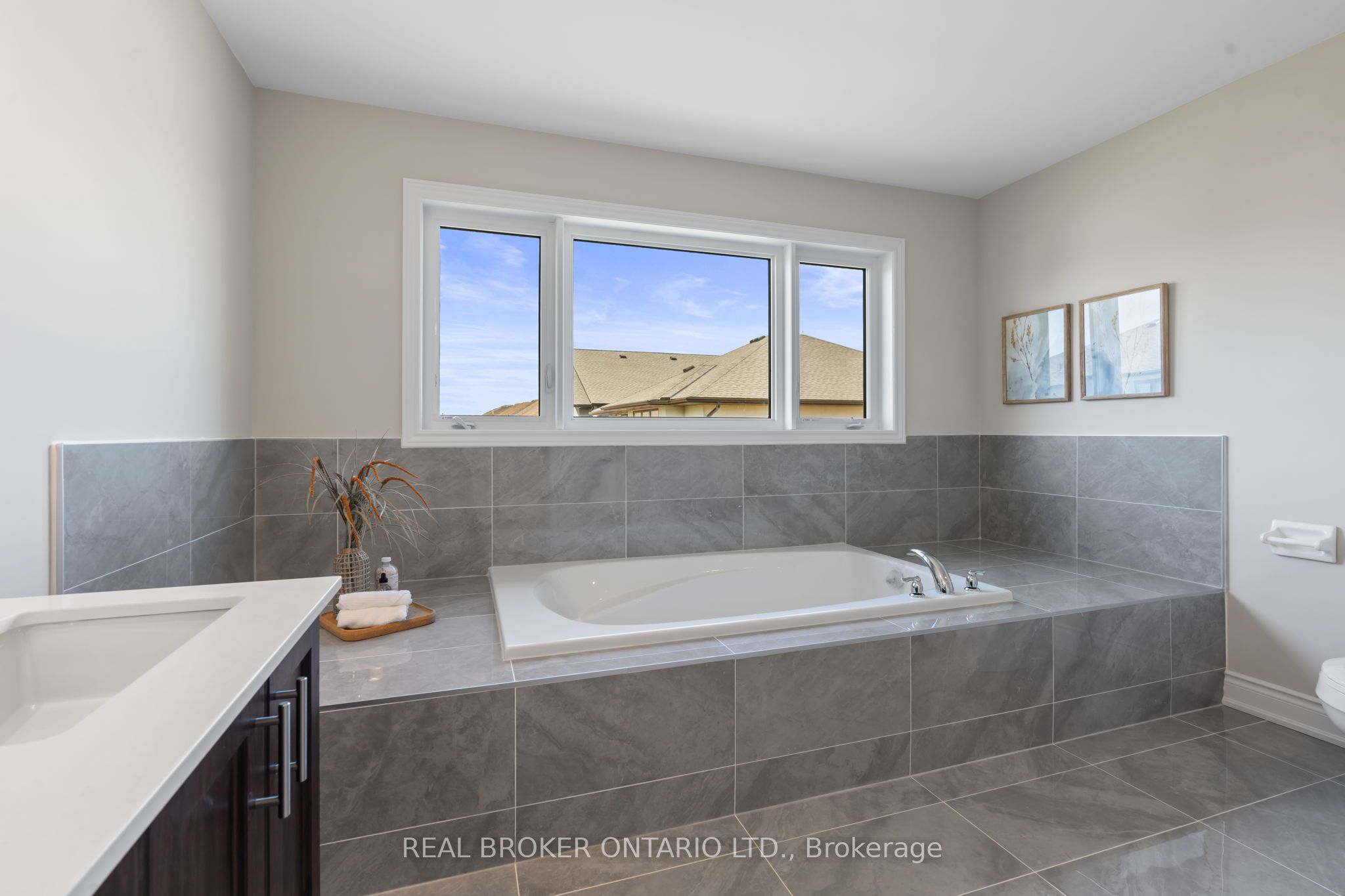 15 Venture Way