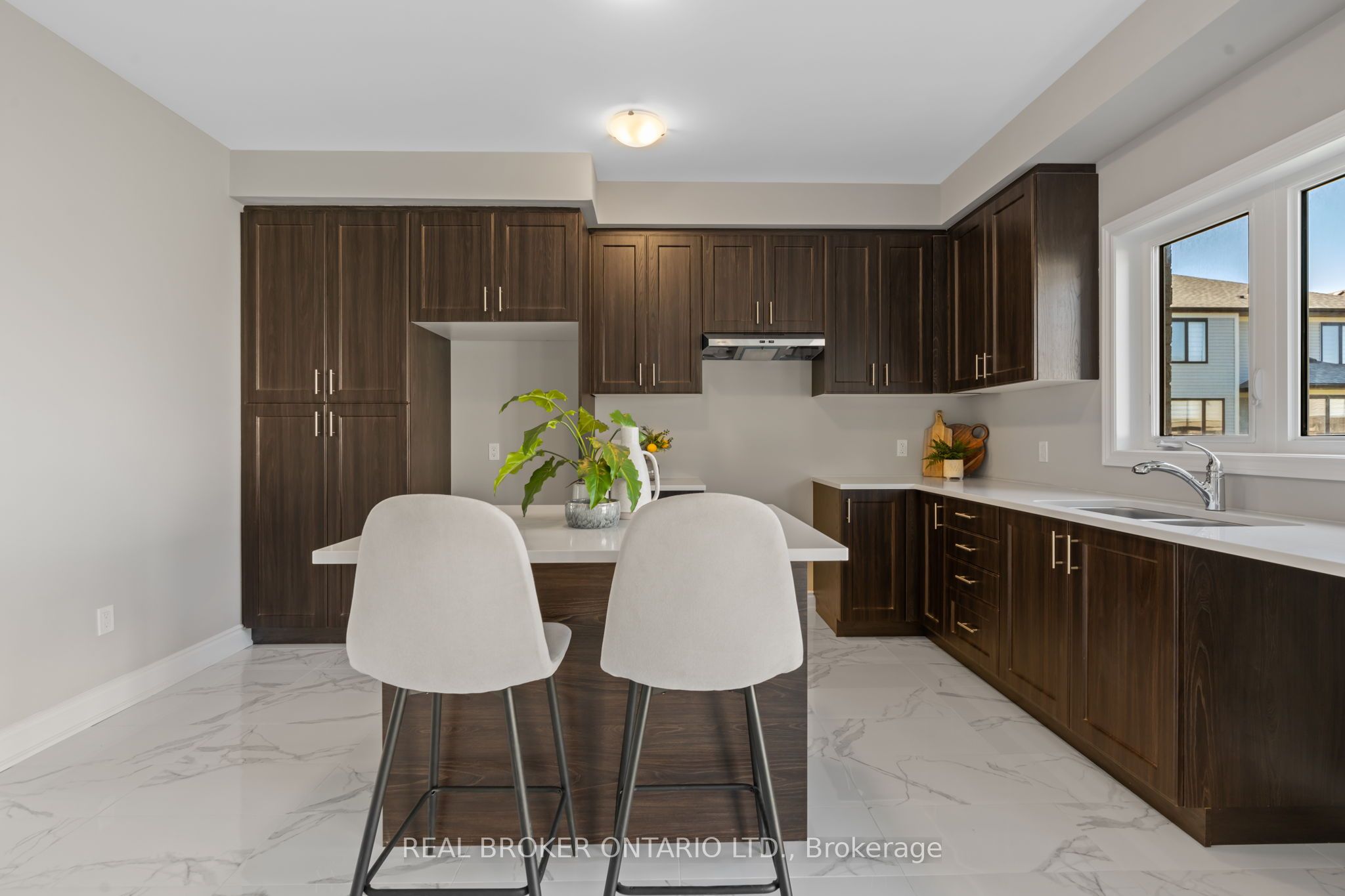15 Venture Way