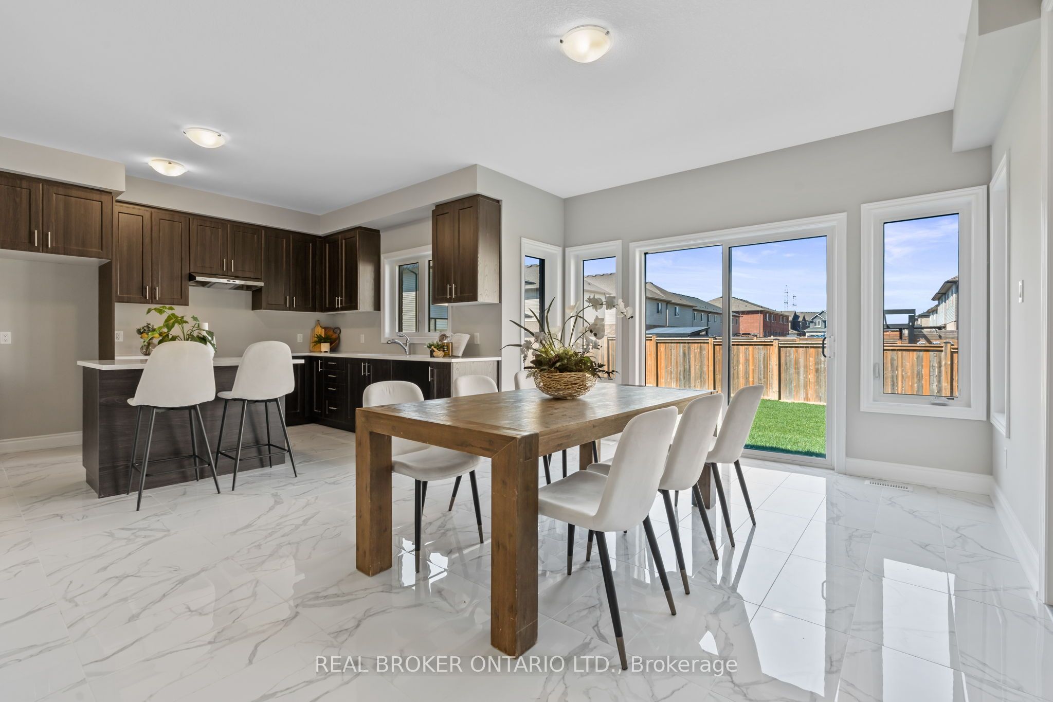 15 Venture Way