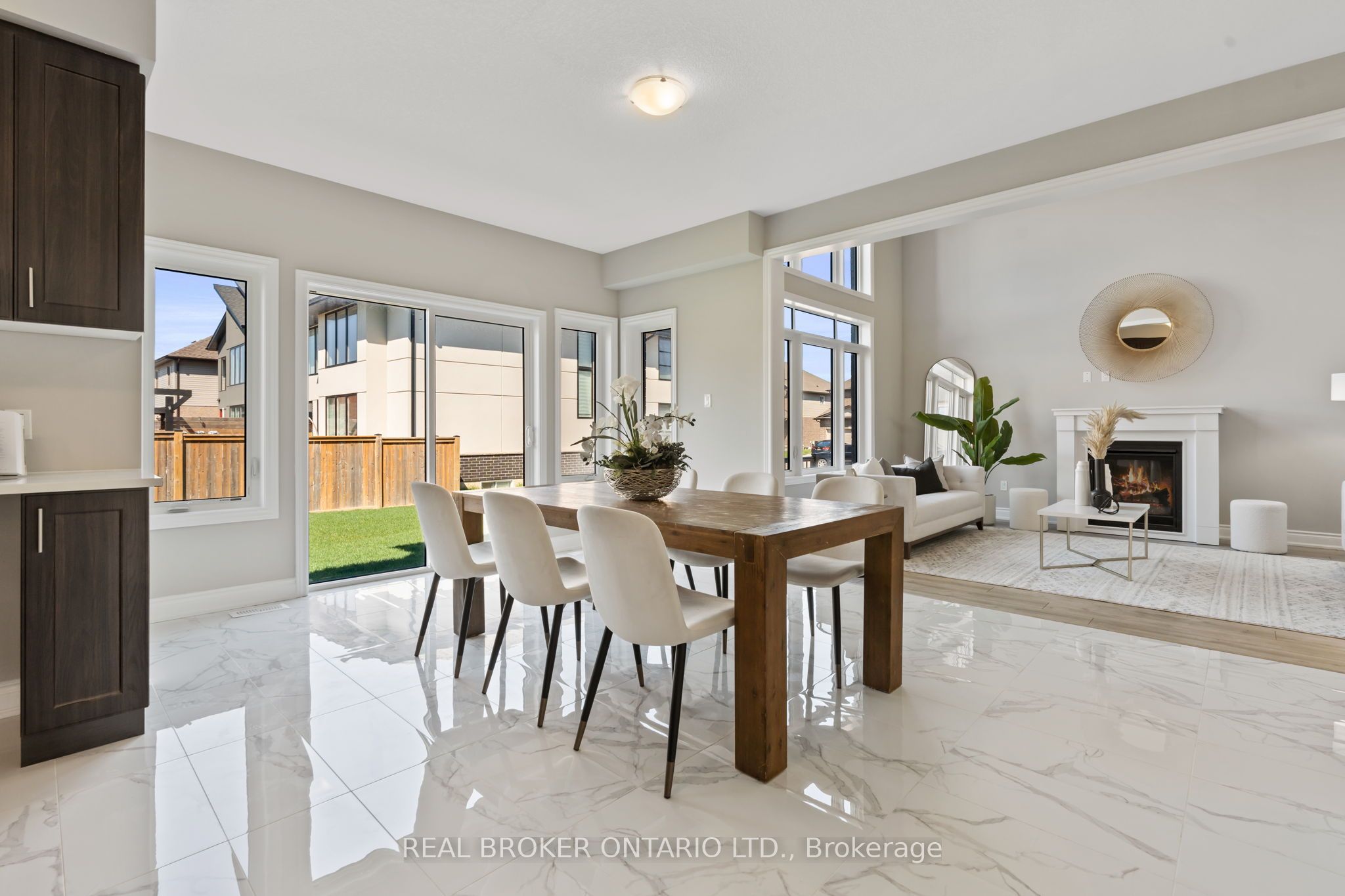 15 Venture Way