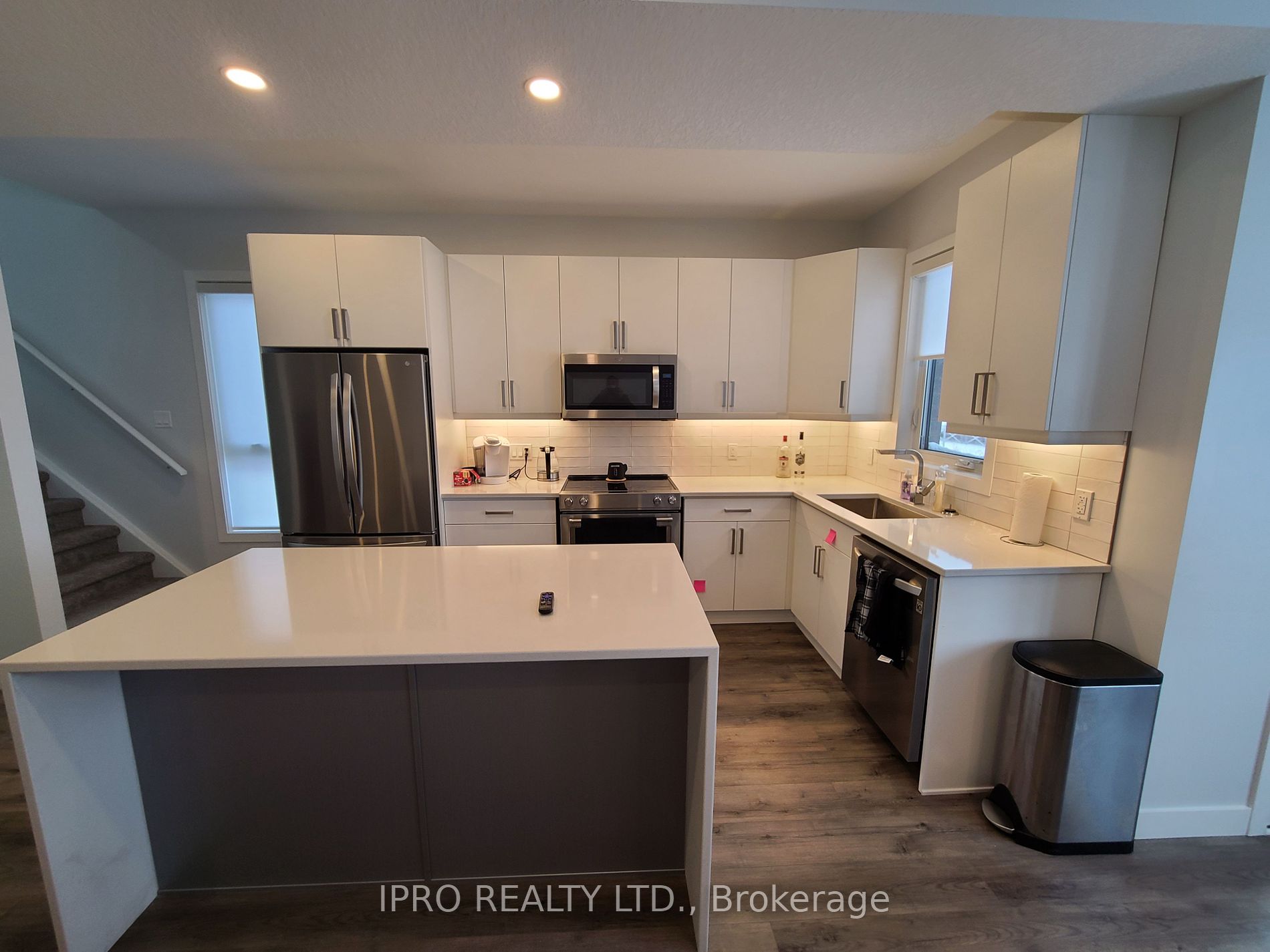 3380 Singleton Avenue #36