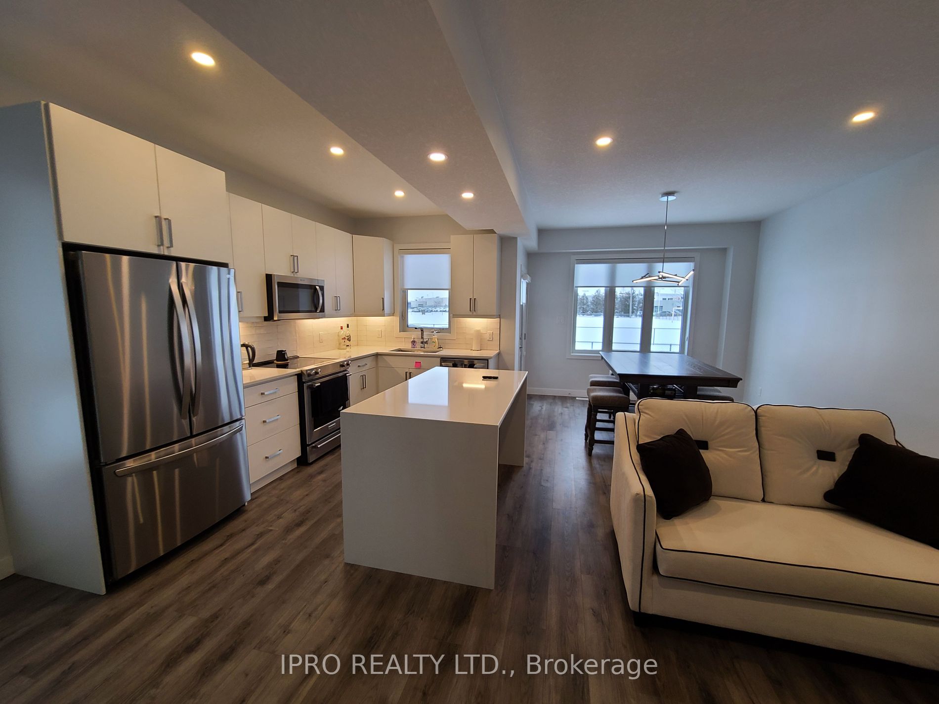 3380 Singleton Avenue #36