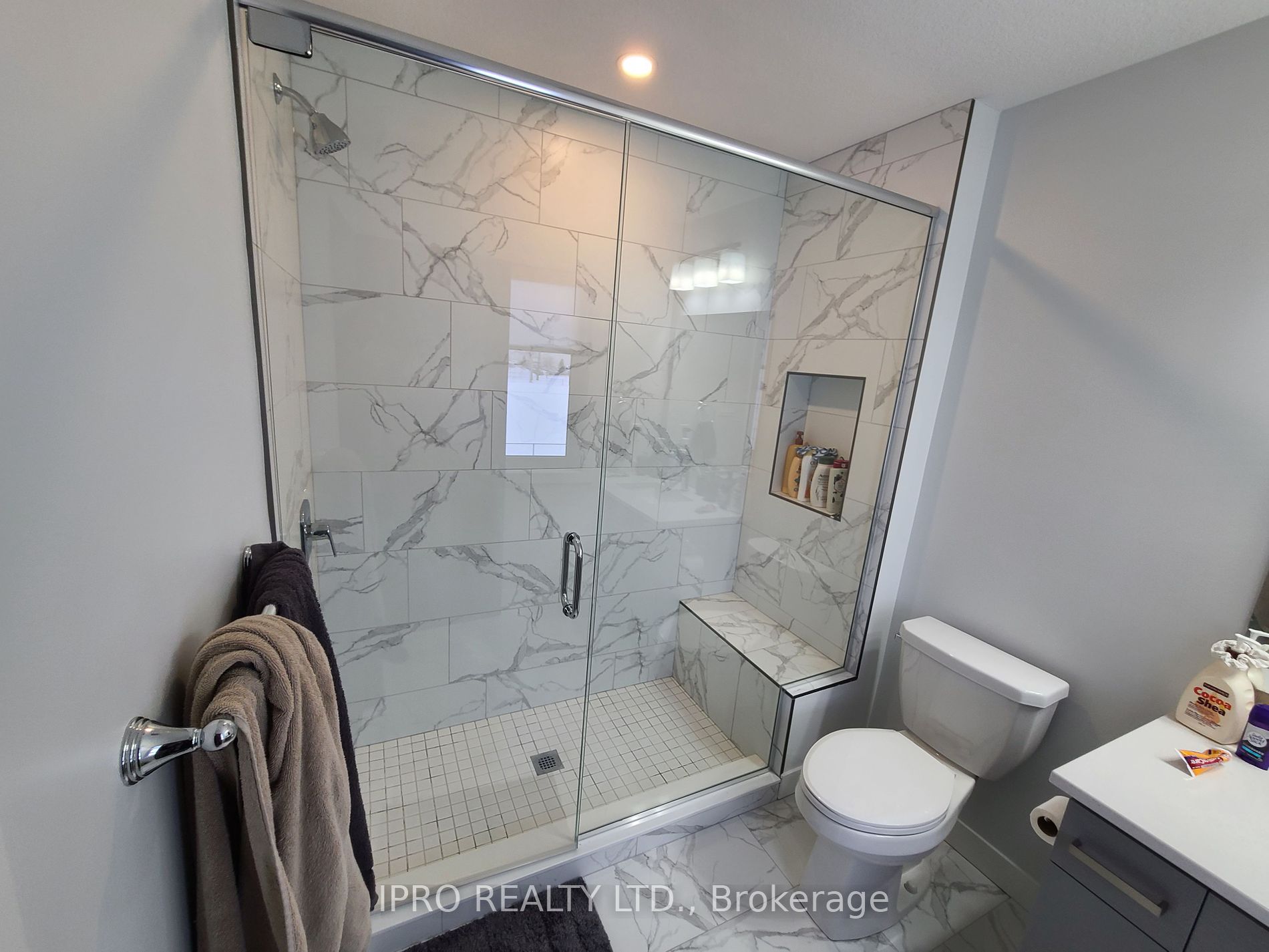 3380 Singleton Avenue #36