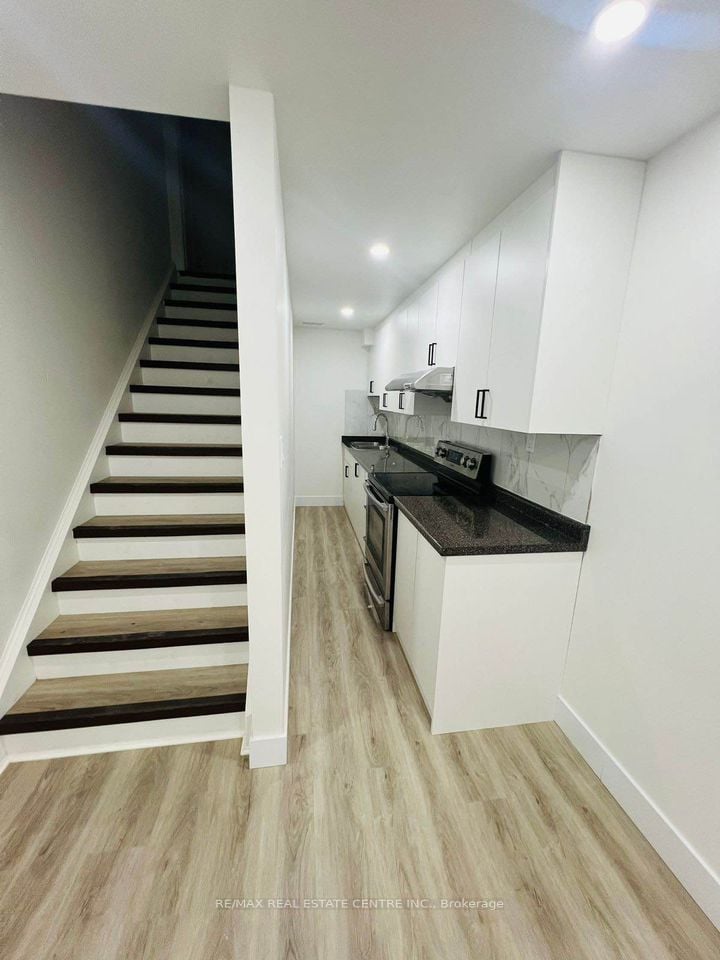 3916 Auckland Avenue #Basemen