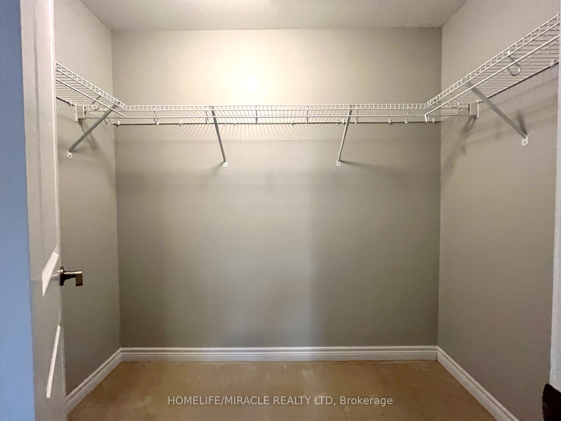 1890 Rymal Rd E #166