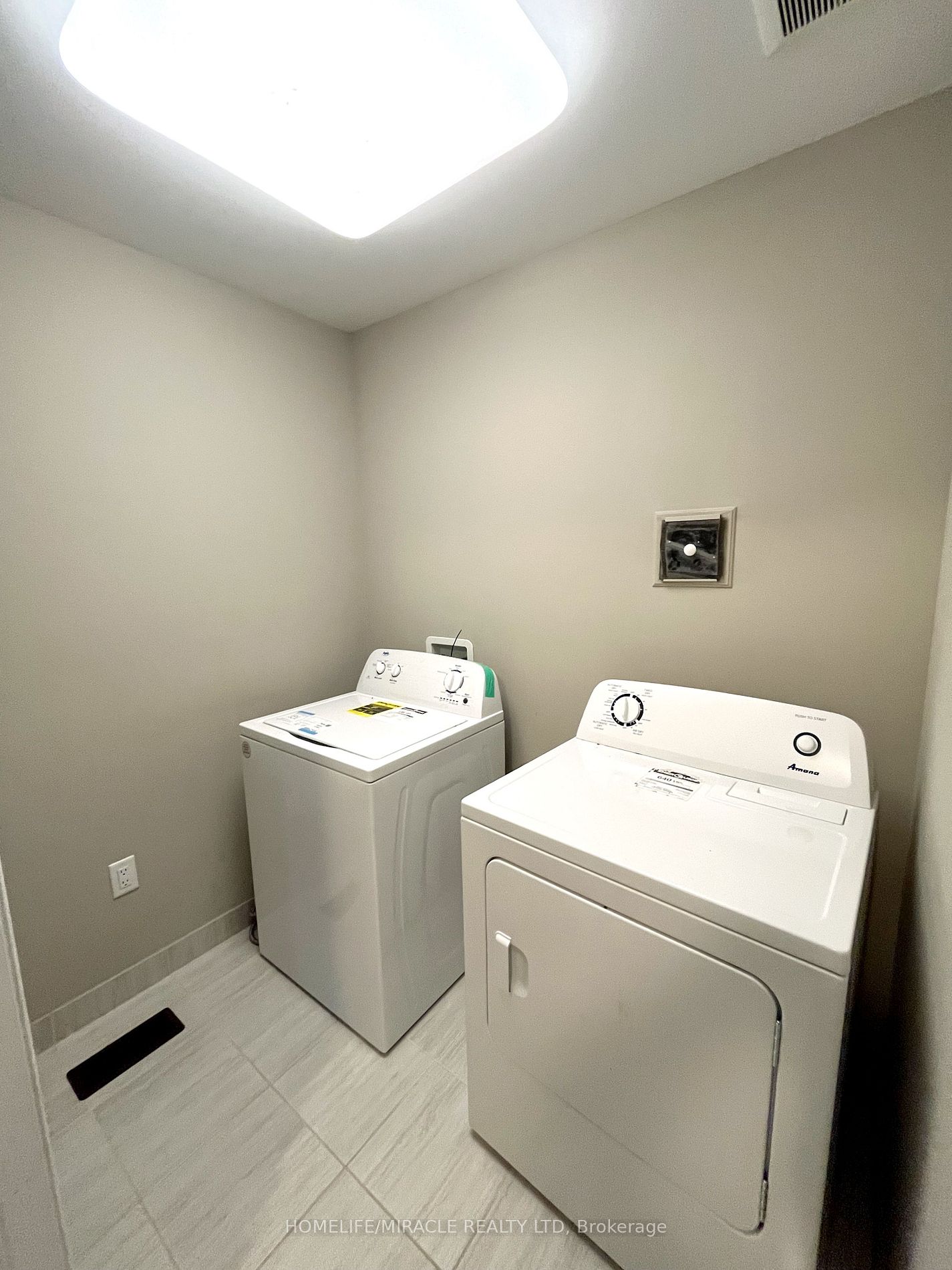 1890 Rymal Rd E #166