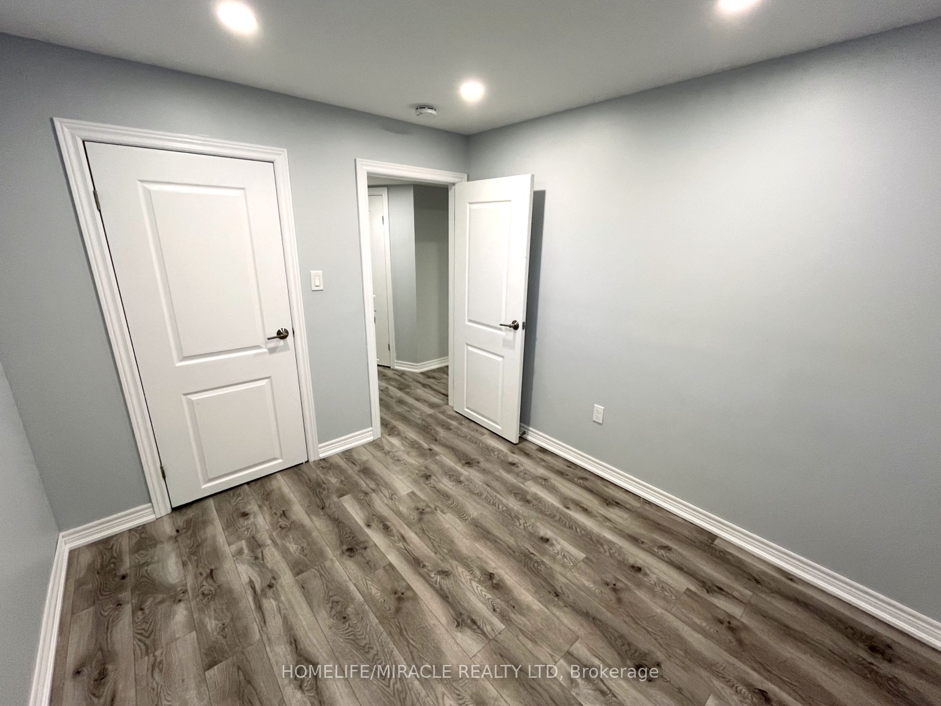 1890 Rymal Rd E #166