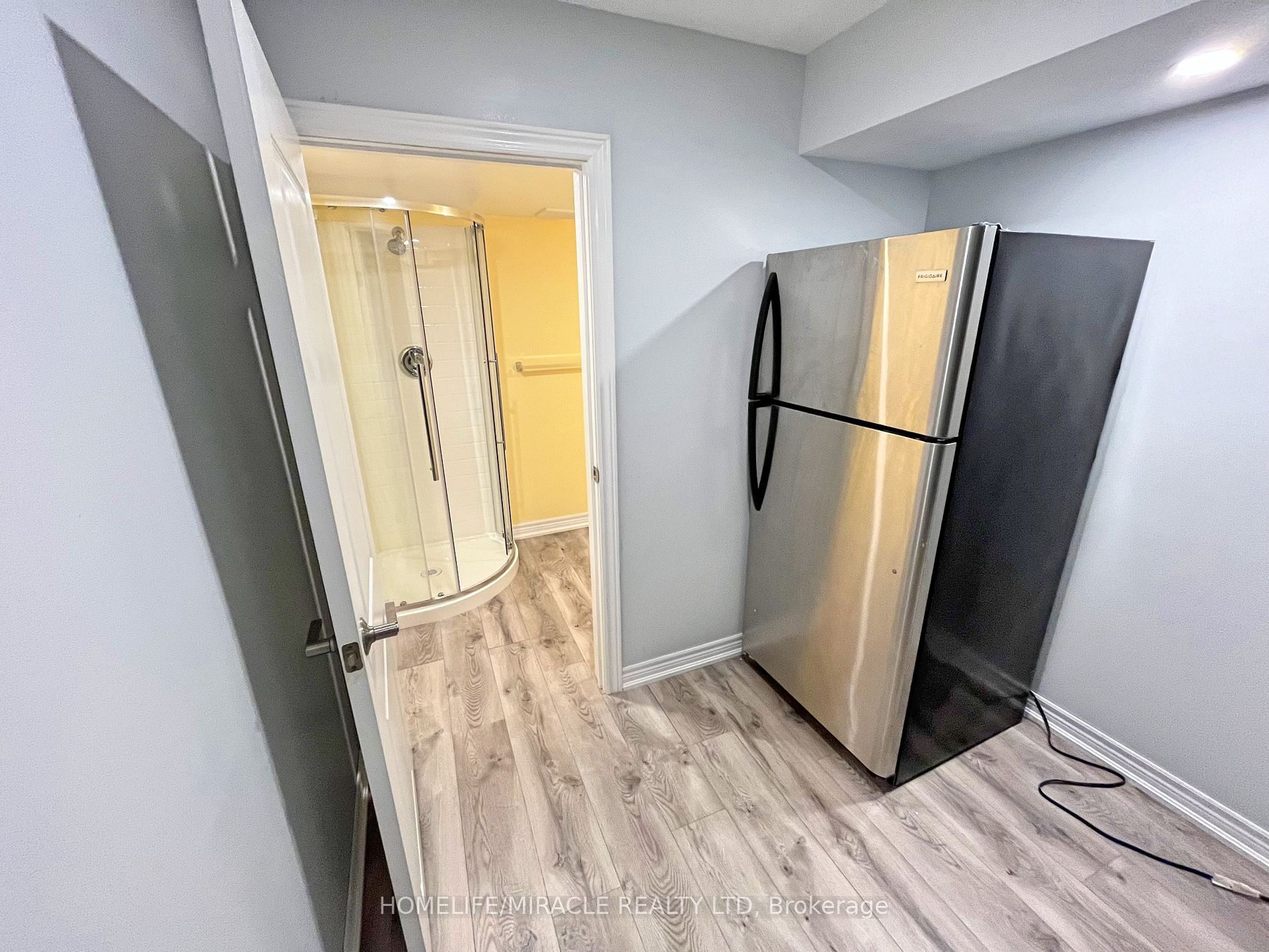 1890 Rymal Rd E #166