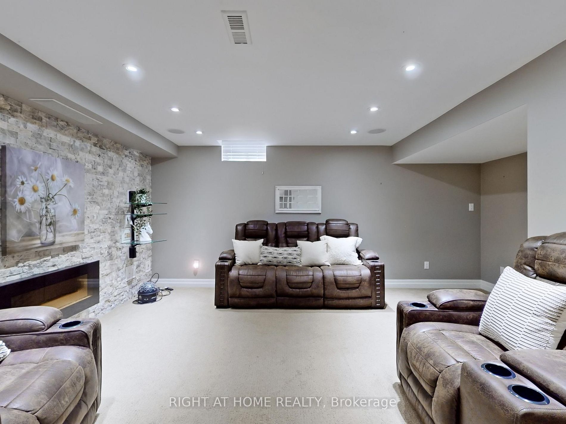 98 Willow Lane