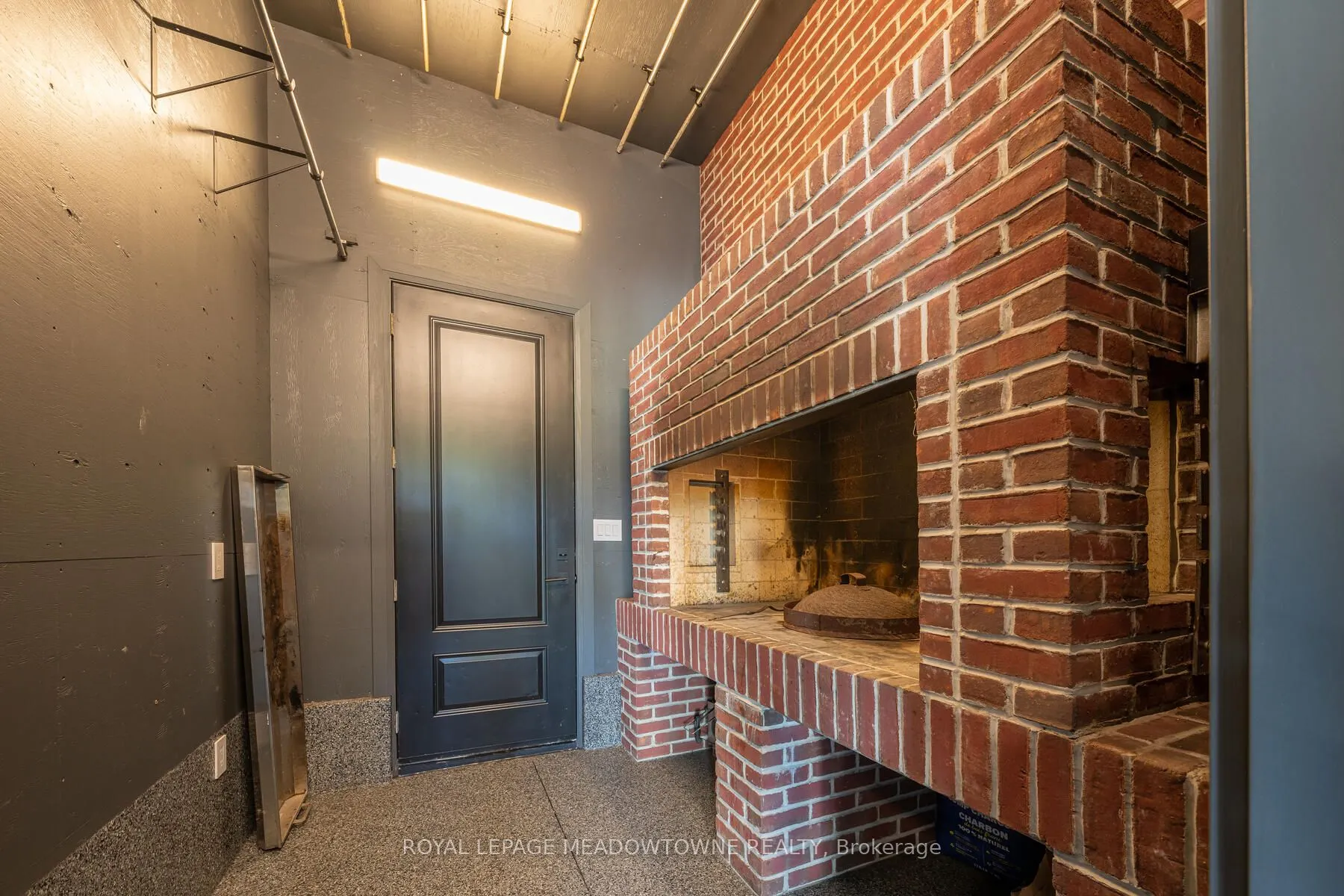 9275 Wellington Rd 50