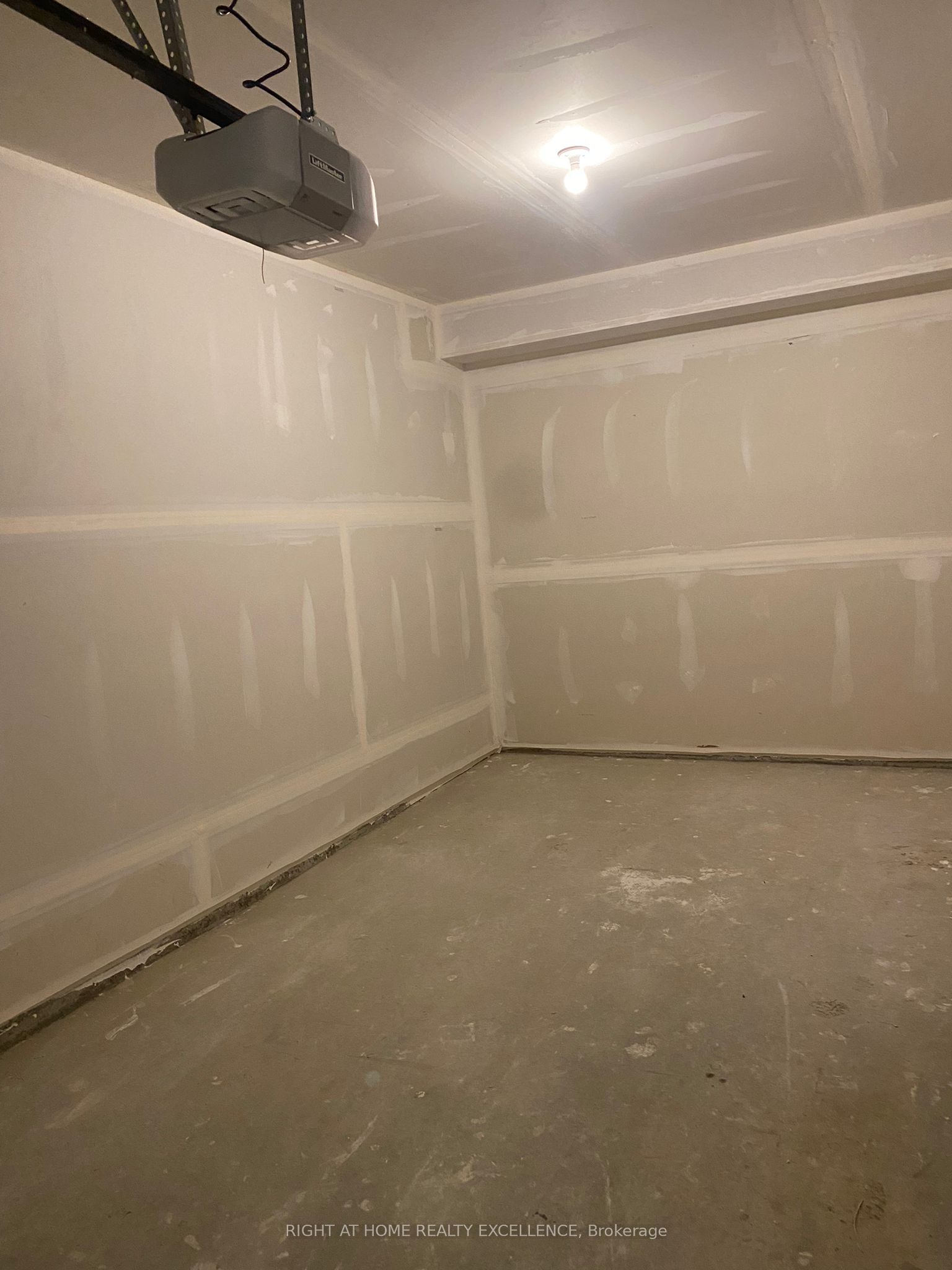 57 Progress Crescent #57