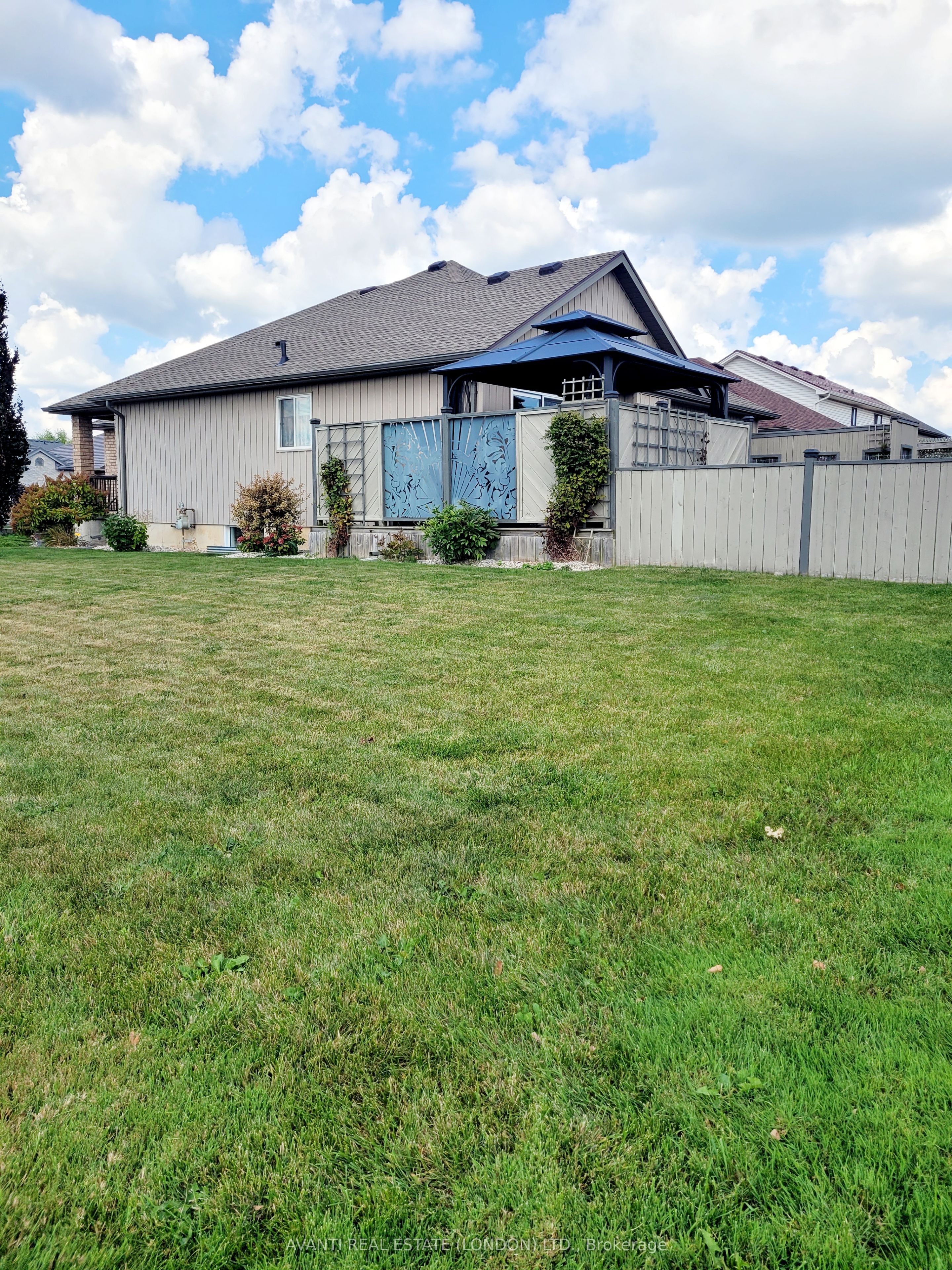 36 Watson Crescent