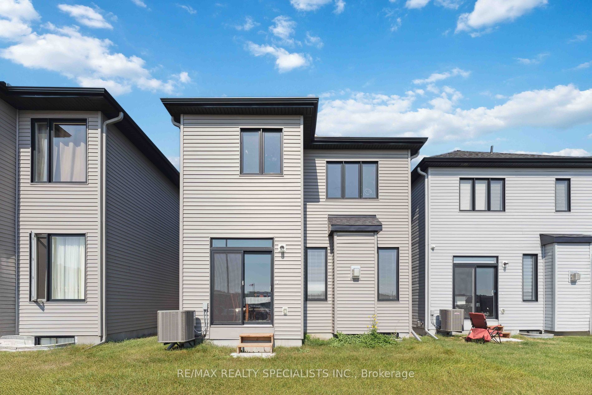 274 Turnbuckle Crescent